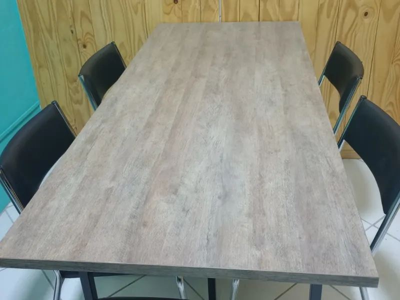 Sala de Reunião Pequena - RI — Ilha dos Araújos, Governador Valadares/MG