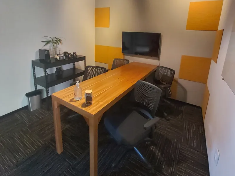 Sala Yellow — Fazenda Santa Cândida, Campinas/SP