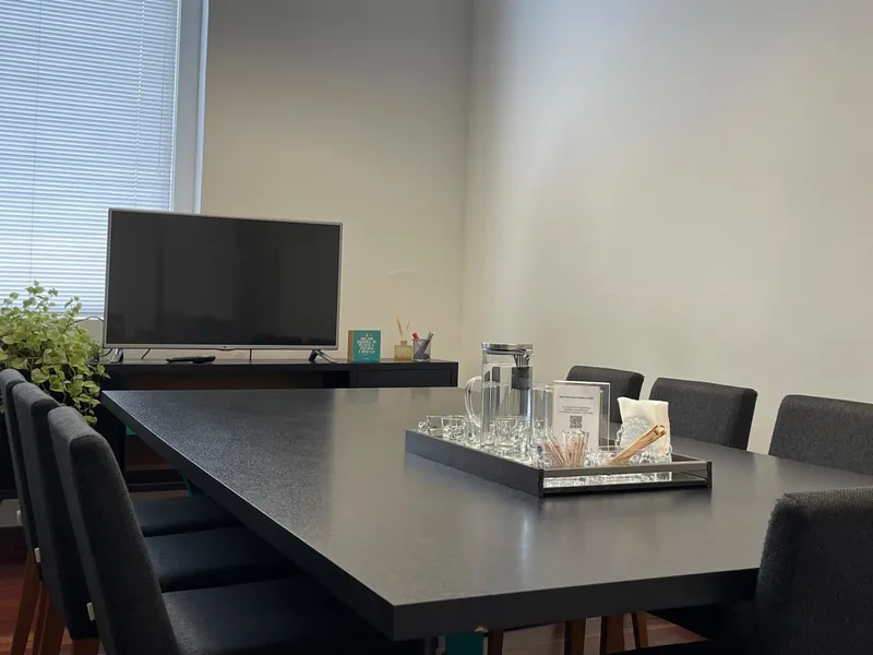 Reunião | Sala R1 | até 8 pessoas RI - RI — Batel, Curitiba/PR