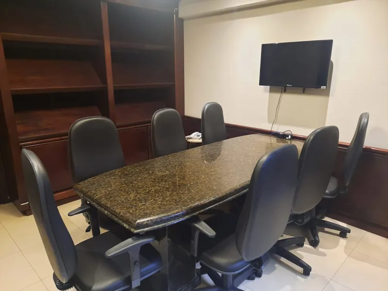 Sala de Reunião 01 - RI — Alto da Glória, Curitiba/PR