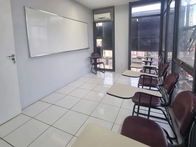Sala 4 — Asa Norte, Brasília/DF