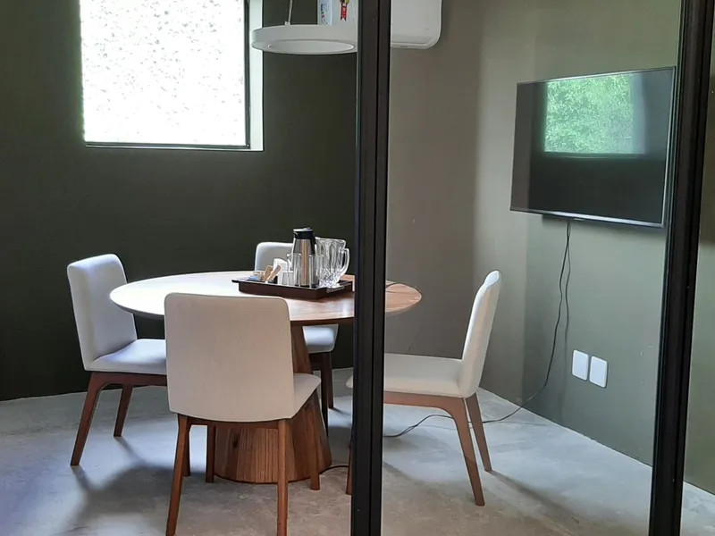 Reunião | Sala R1 | até 4 pessoas RI - RI — Batel, Curitiba/PR