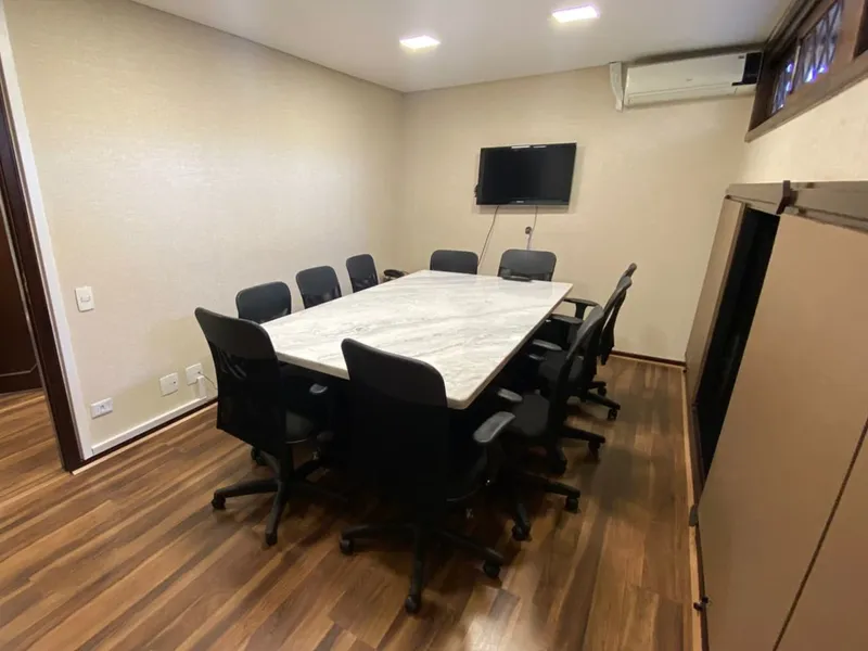 Sala de Reunião 02 - RI — Alto da Glória, Curitiba/PR