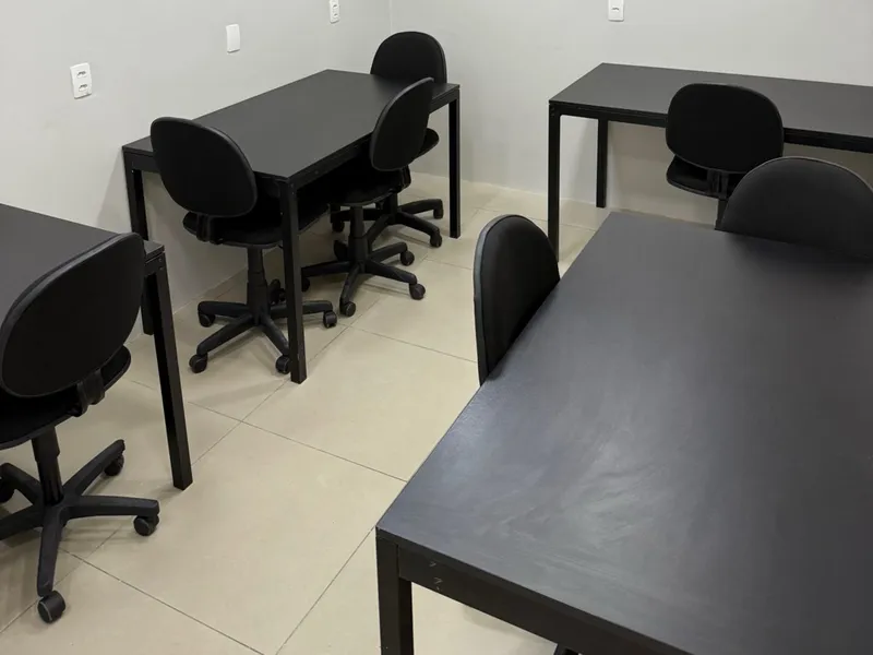 Sala de 12 pessoas — Amador, Eusébio/CE