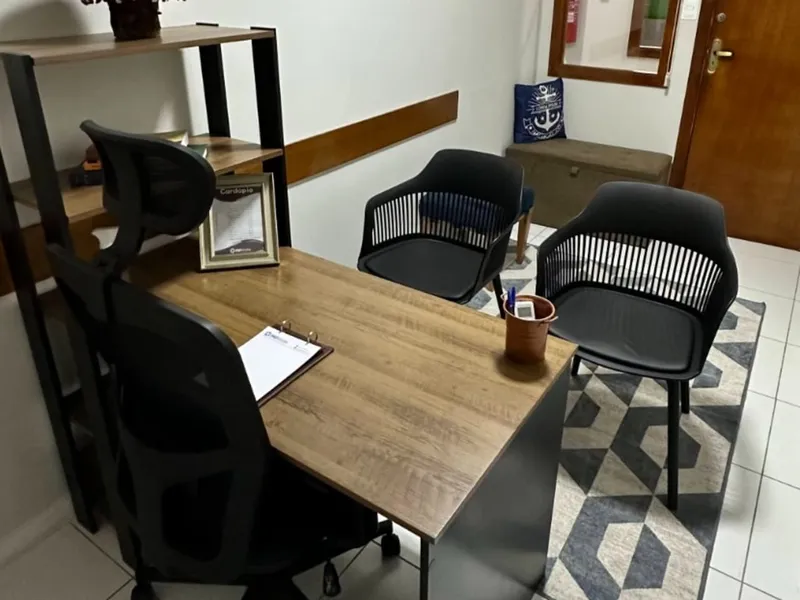 Sala 4 - para até 3 pessoas — Centro, Itaguaí/RJ