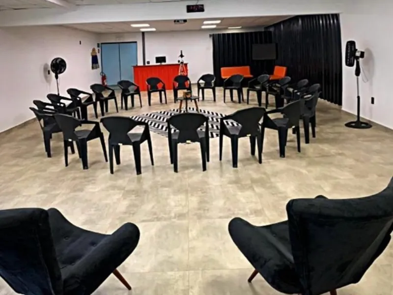 SALA DE REUNIÕES - 13 PESSOAS — Centro, Botucatu/SP