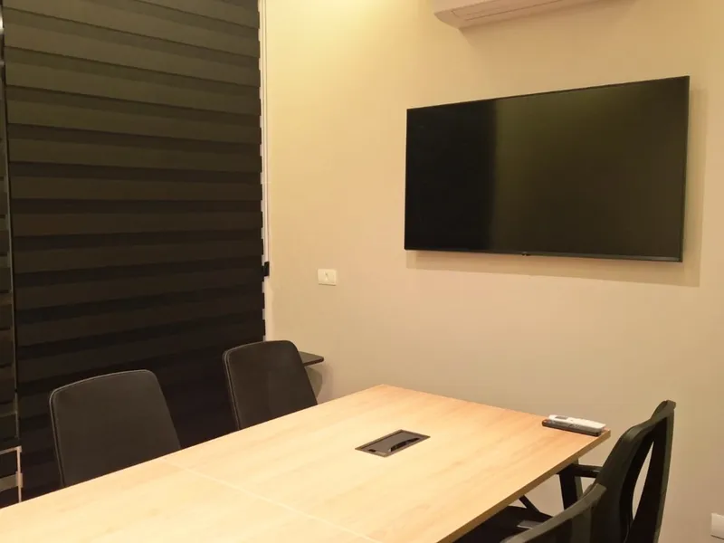Sala de Reunião 04 — Água Verde, Curitiba/PR