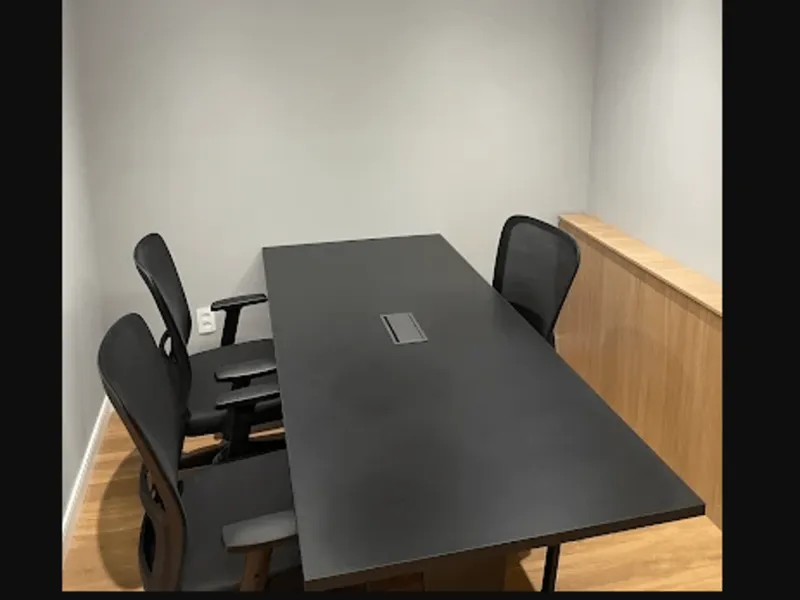Sala de Reunião — Enseada do Suá, Vitória/ES