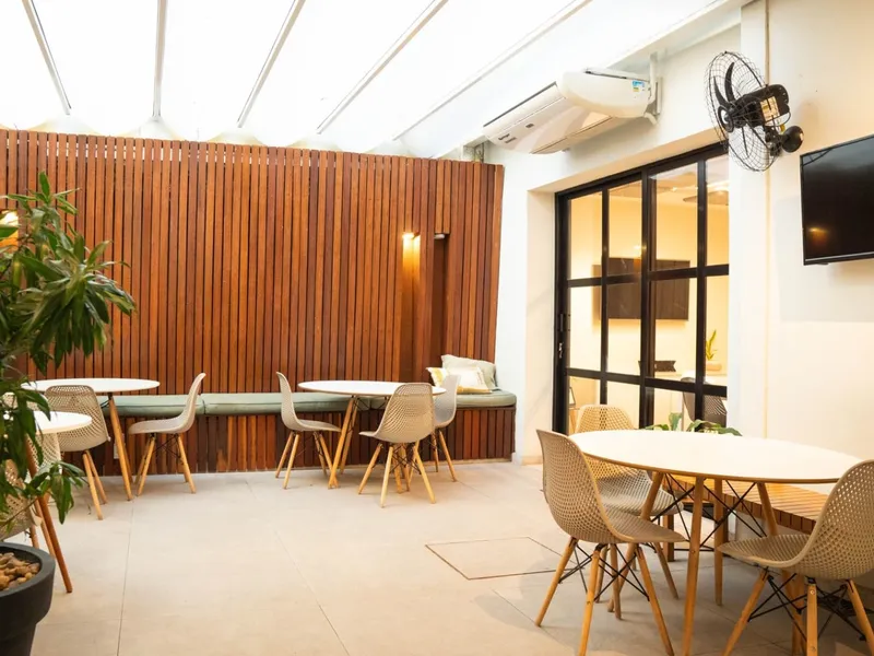 Espaço externo + Sala Reuniao — Botafogo, Rio de Janeiro/RJ