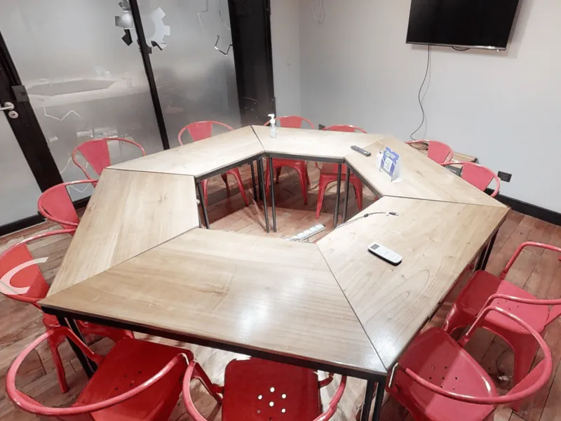 Sala de reunión X 12 — Microcentro, Buenos Aires