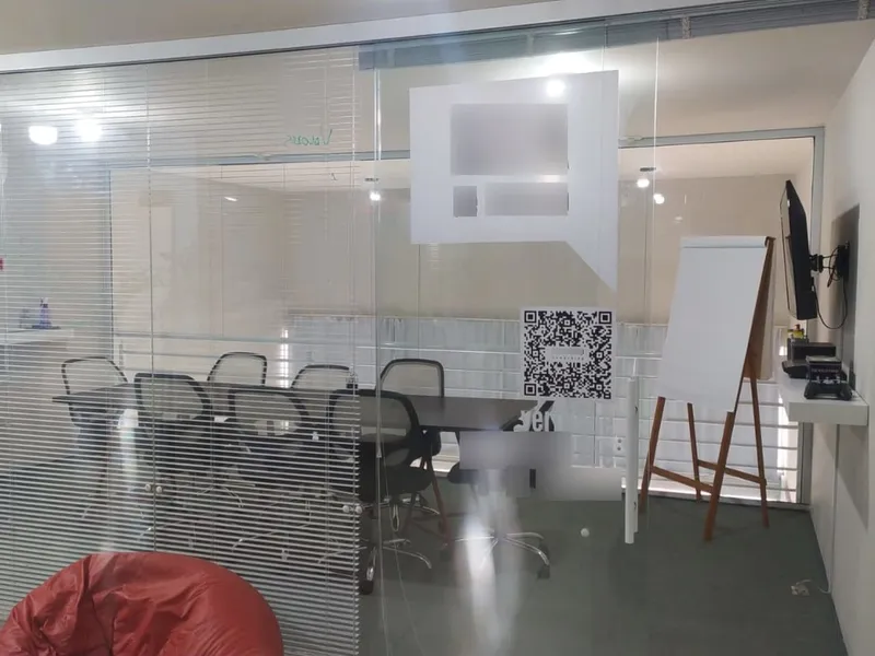 Sala de Reunião — Trindade, Florianópolis/SC