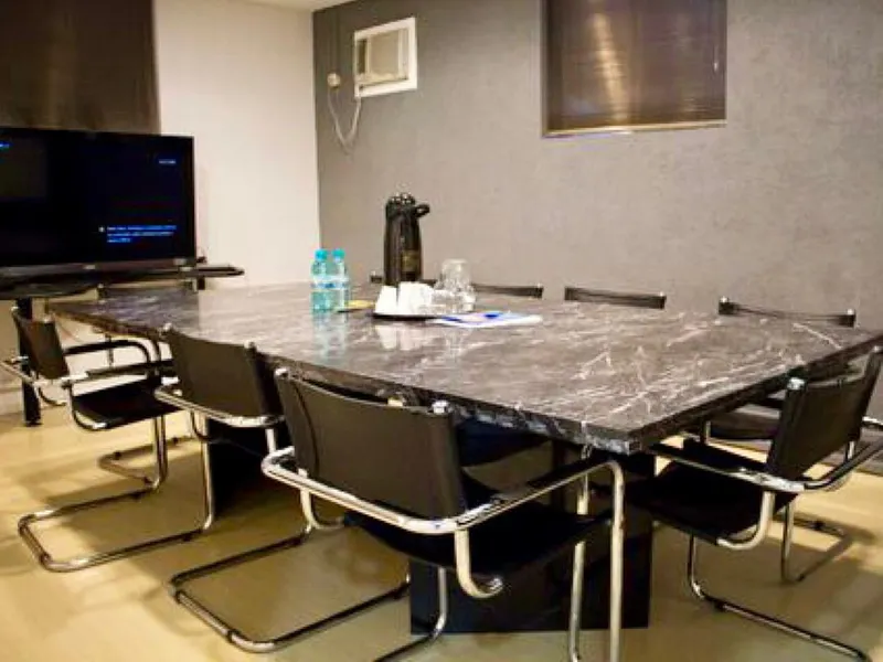 Sala de Reunião 1 — Hugo Lange, Curitiba/PR
