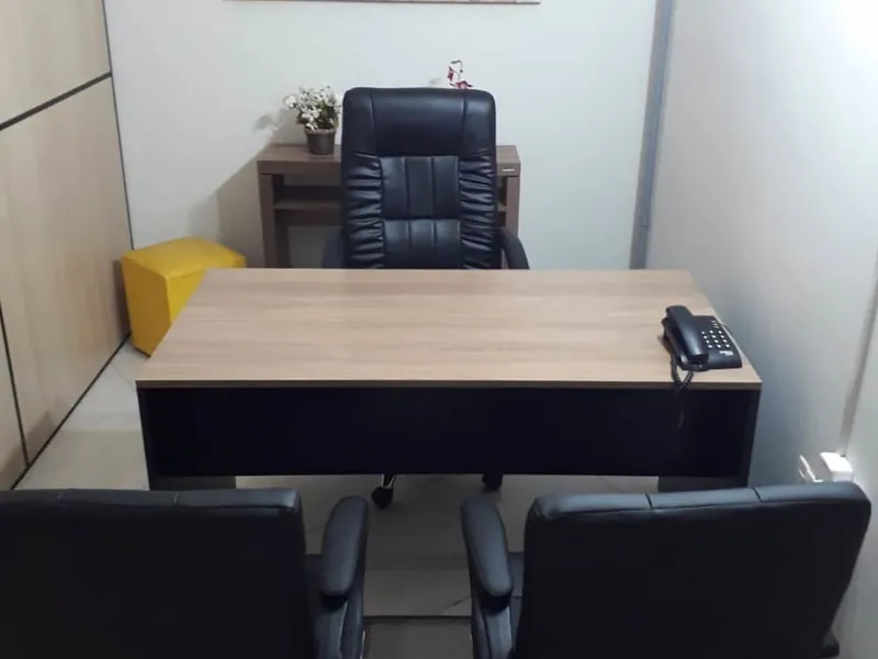 Sala de Atendimento 3 Pessoas — Centro, Pouso Alegre/MG