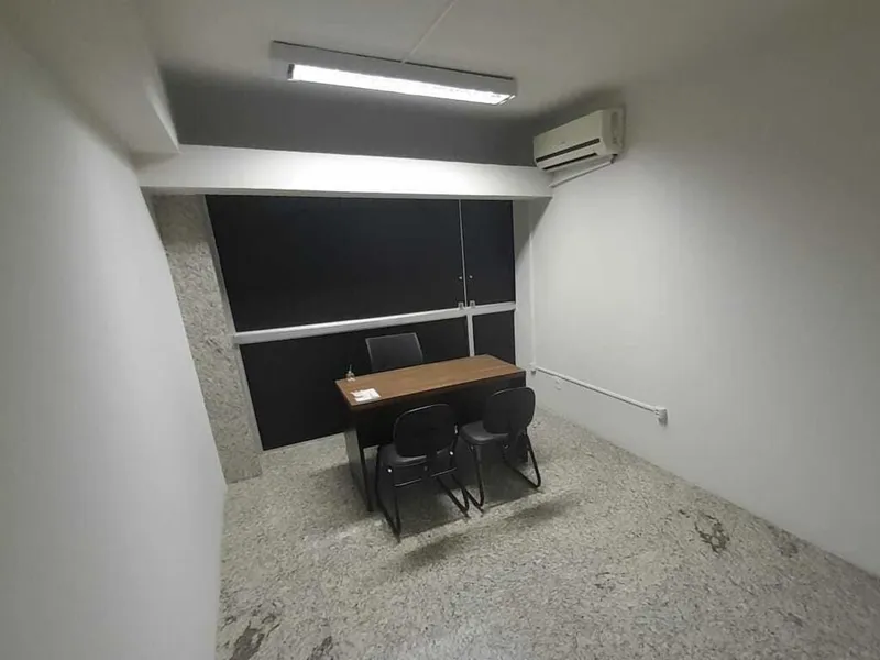 Sala de Atendimento 3 Pessoas — Do Comércio, Contagem/MG