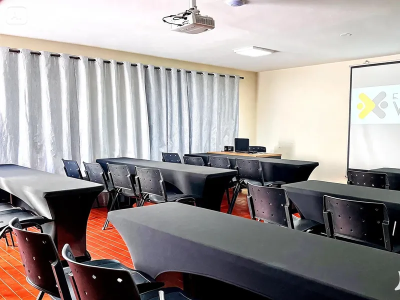 Sala 14 — Centro, Salto/SP