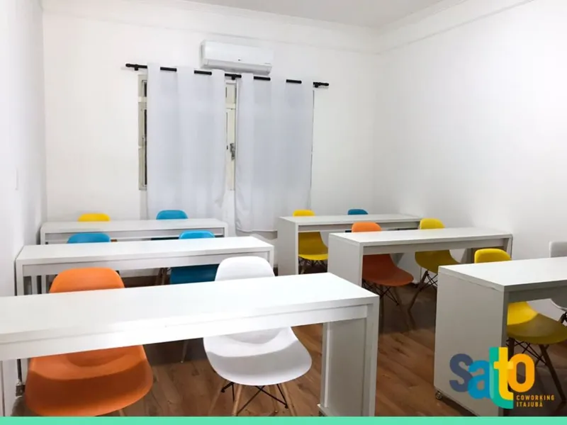 Sala de Reunião — Morro Chic, Itajubá/MG