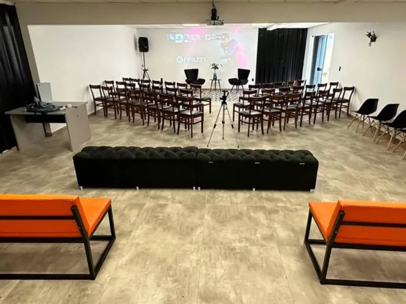 EV - CENTRO DE EVENTOS - ATÉ 130 PESSOAS — Centro, Botucatu/SP