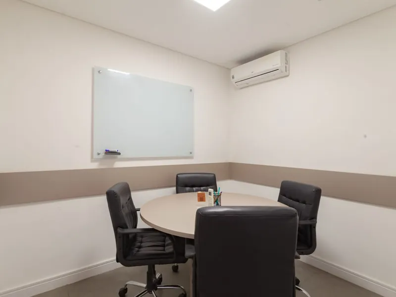 Sala reunião 1 — Rudge Ramos, São Bernardo do Campo/SP